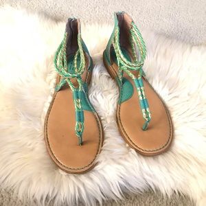 Born Concept Sandals Thong Green Gold Size 9